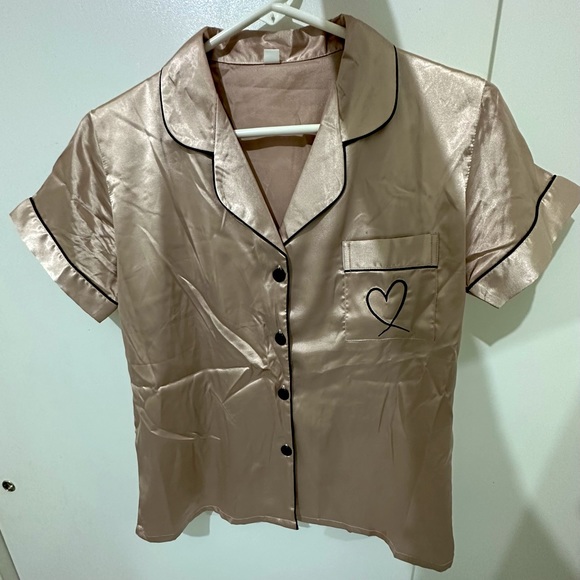 SHEIN Other - Short sleeve silk pajama top